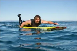 Gerard Butler dans le remake de Point Break