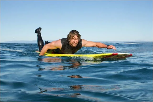 Gerard Butler dans le remake de Point Break