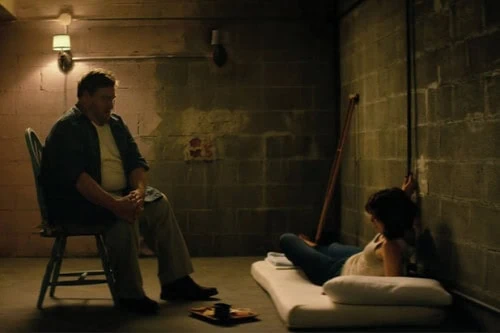 10 Cloverfield Lane 3 10CloverfieldLane-2