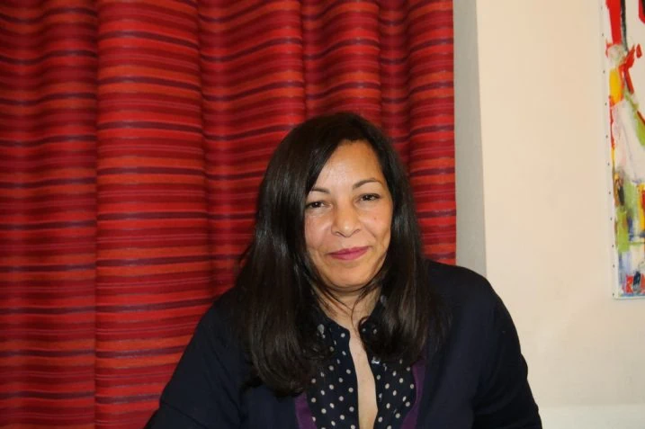 Interview de la réalisatrice Fejria Deliba pour le film D'une pierre deux coups