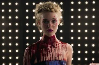 Trailer de The Neon Demon de Nicolas Wending Refn 13 Trailer de The Neon Demon de Nicolas Wending Refn