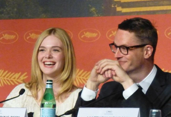 Conférence de presse de The Neon Demon au 69e festival de Cannes 12 Conférence de presse de The Neon Demon au 69e festival de Cannes