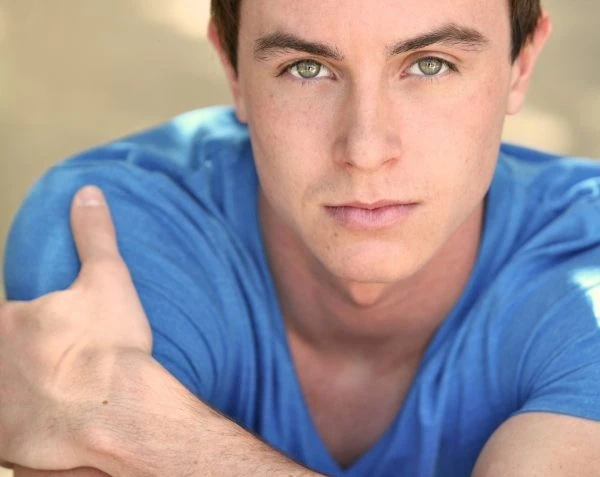 Ryan Kelley, 2ème invité de la convention The Full Moon Is Coming à Toulouse les 8 et 9 Juillet 2017 3 Ryan Kelley, 2ème invité de la convention The Full Moon Is Coming à Toulouse les 8 et 9 Juillet 2017