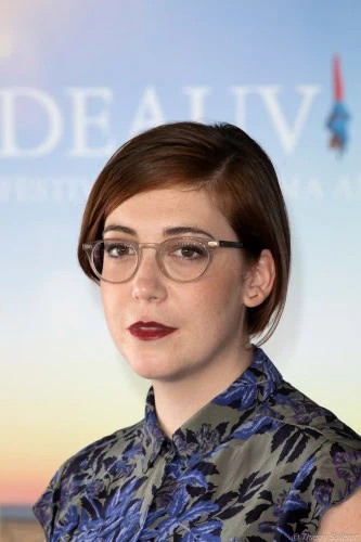 09-09-2016-5-anna-rose-holmer