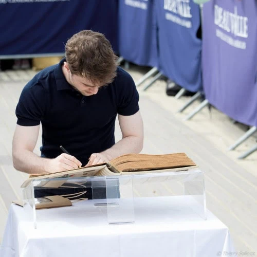 10-09-2016-11-daniel-radcliffe