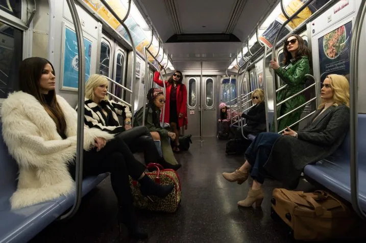 Première photo d'Ocean's 8 avec Bullock, Blanchett, Hathaway et co 6 Première photo d'Ocean's 8 avec Bullock, Blanchett, Hathaway et co