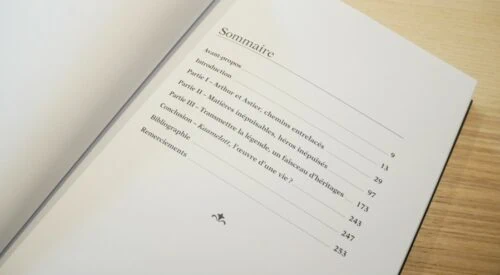 Livre "Explorer Kaamelott : les dessous de la Table Ronde" : nos impressions !