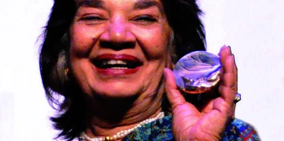 In Memoriam Aruna Vasudev, Mother of Asian Cinema (1936 – 2024) médaille d’honneur de la ville de Vesoul.