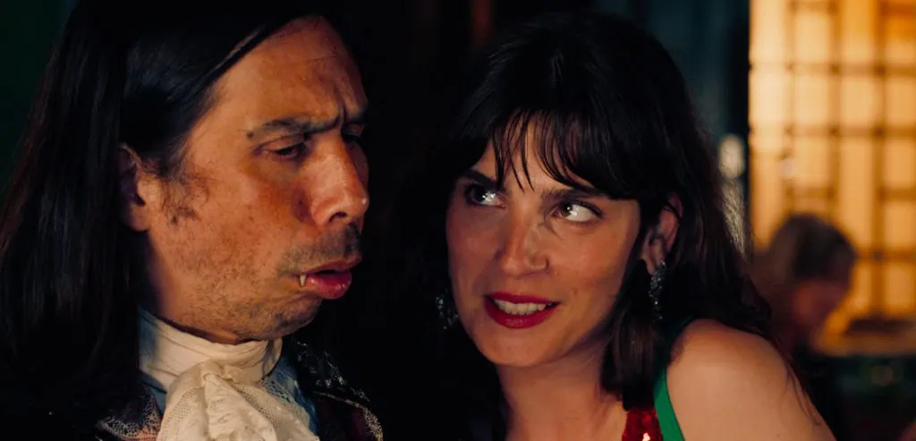 VADE RETRO : Antonin Peretjatko revisite le mythe du vampire avec humour 4 VADE RETRO : Antonin Peretjatko revisite le mythe du vampire avec humour