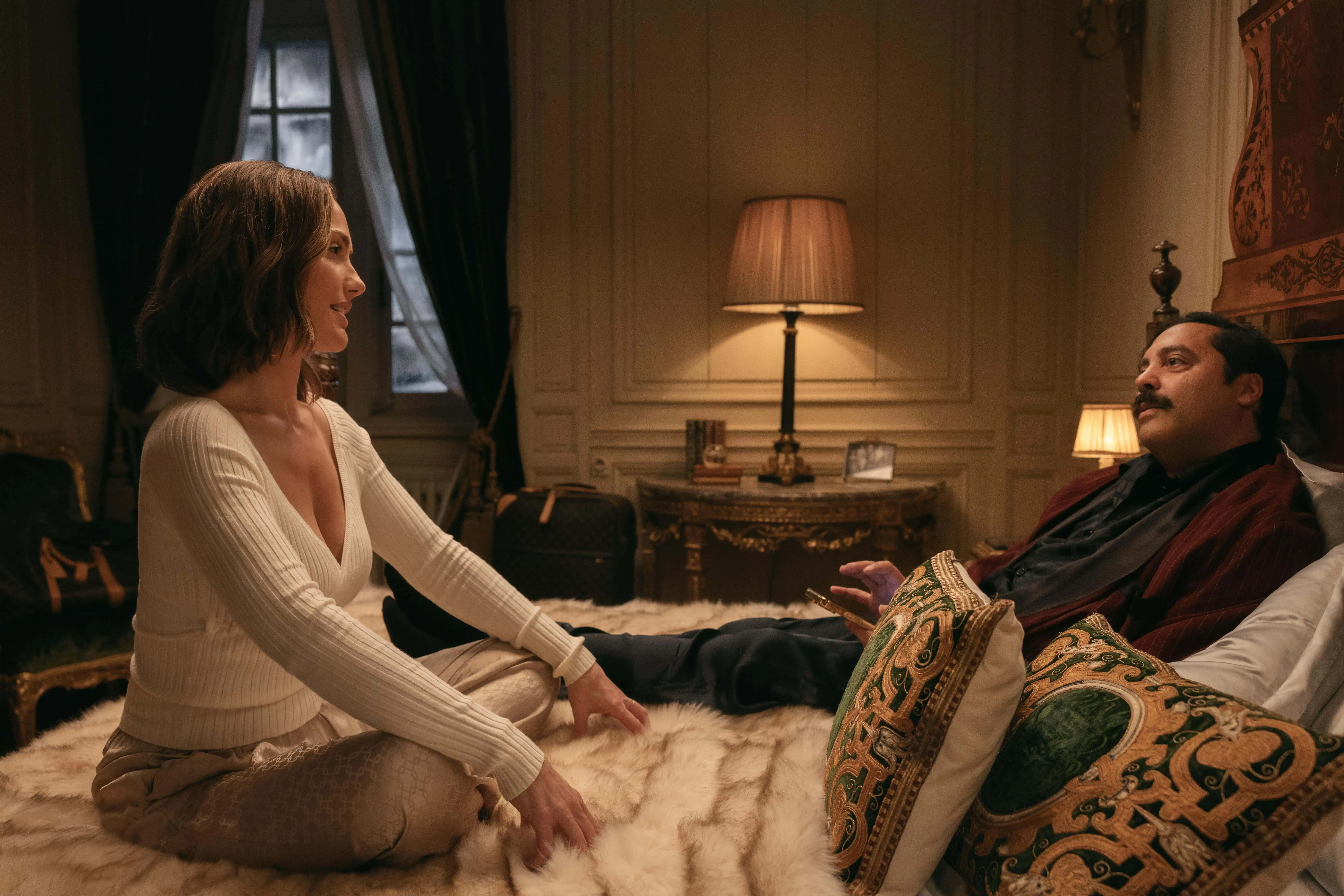 Critique de Champagne Problems