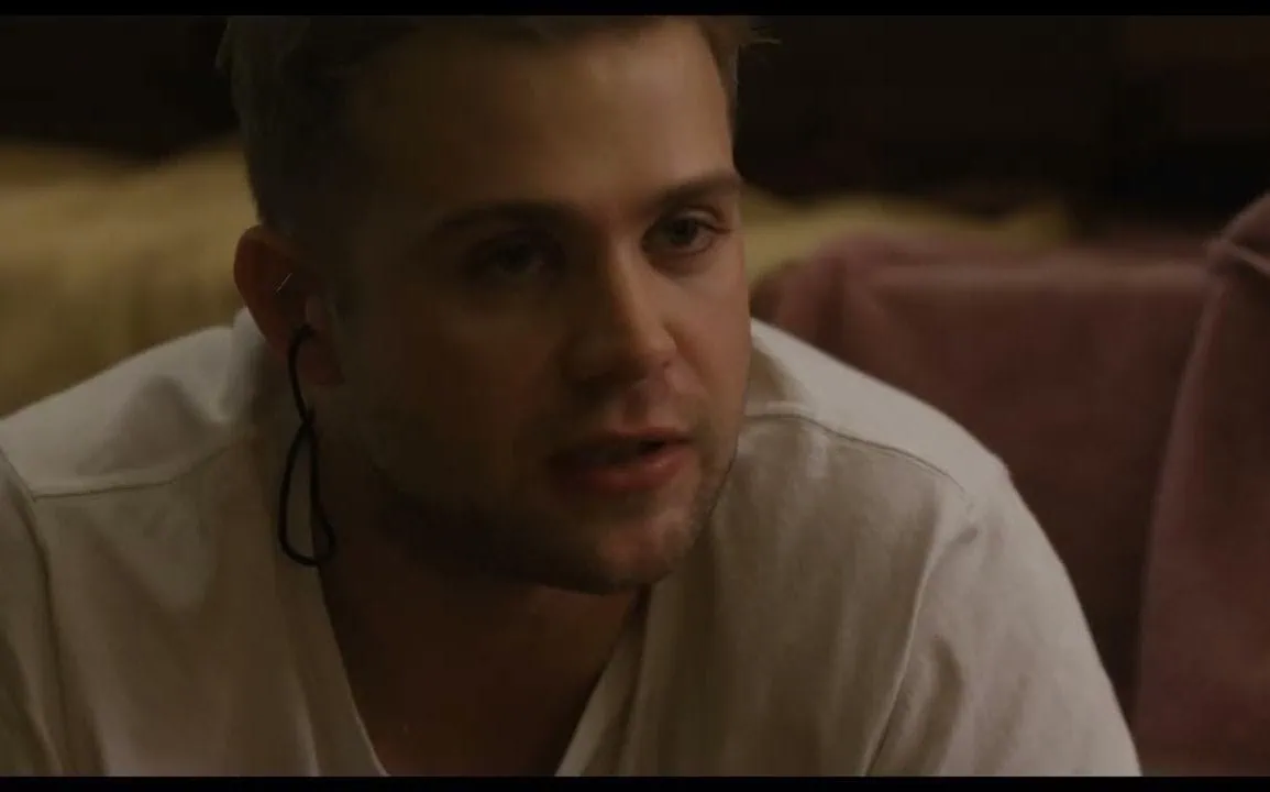 Bande-annonce Tuner : Leo Woodall accordeur de pianos et perceur de coffres-forts 1 Bande-annonce Tuner : Leo Woodall accordeur de pianos et perceur de coffres-forts