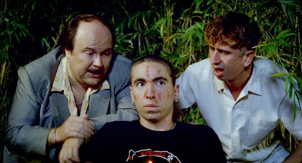 Critique de Torrente 2: Misión en Marbella 2 Critique de Torrente 2: Misión en Marbella