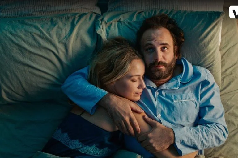 Bande-annonce La Poupée : comédie romantique délirante sur l'amour impossible 6 Bande-annonce La Poupée : comédie romantique délirante sur l'amour impossible