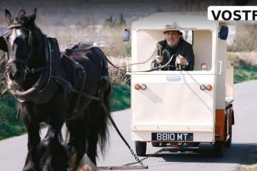 Bande-annonce de The Three Urns : une comédie irlandaise avec Ciarán Hinds et Olga Kurylenko 1 Bande-annonce de The Three Urns : une comédie irlandaise avec Ciarán Hinds et Olga Kurylenko