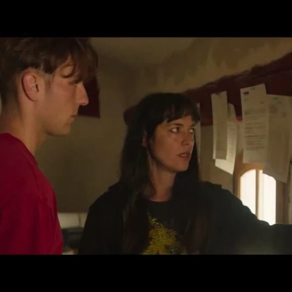 Bande-annonce de Sauvons les meubles : un drame familial