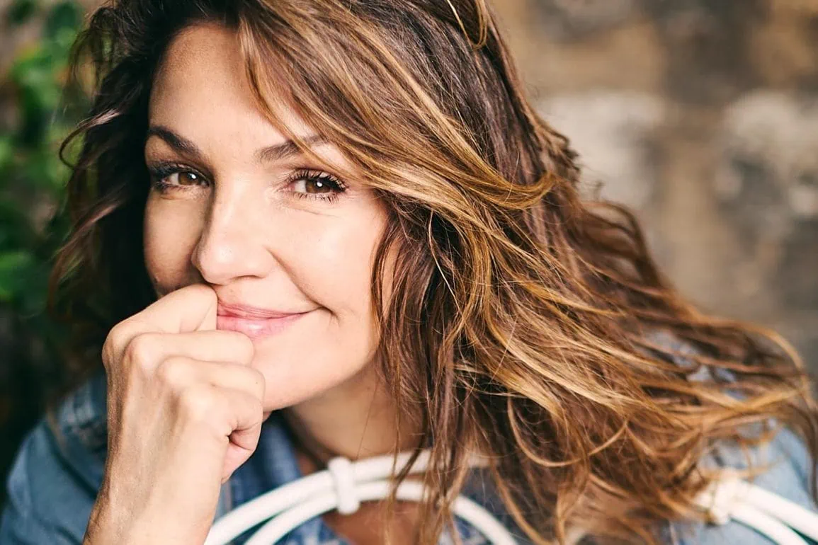 Mort de Nadia Farès, actrice des Rivières pourpres, à 57 ans après un accident de piscine 1 Mort de Nadia Farès, actrice des Rivières pourpres, à 57 ans après un accident de piscine