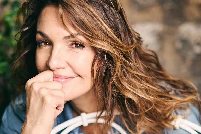 Mort de Nadia Farès, actrice des Rivières pourpres, à 57 ans après un accident de piscine 3 Mort de Nadia Farès, actrice des Rivières pourpres, à 57 ans après un accident de piscine