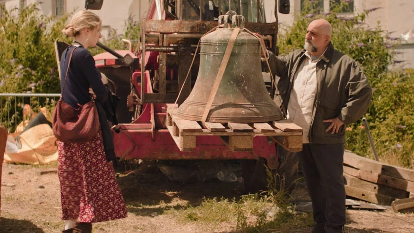 Bande-annonce de About A Bell : une comédie engagée sur le sauvetage d'une cloche 2 Bande-annonce de About A Bell : une comédie engagée sur le sauvetage d'une cloche