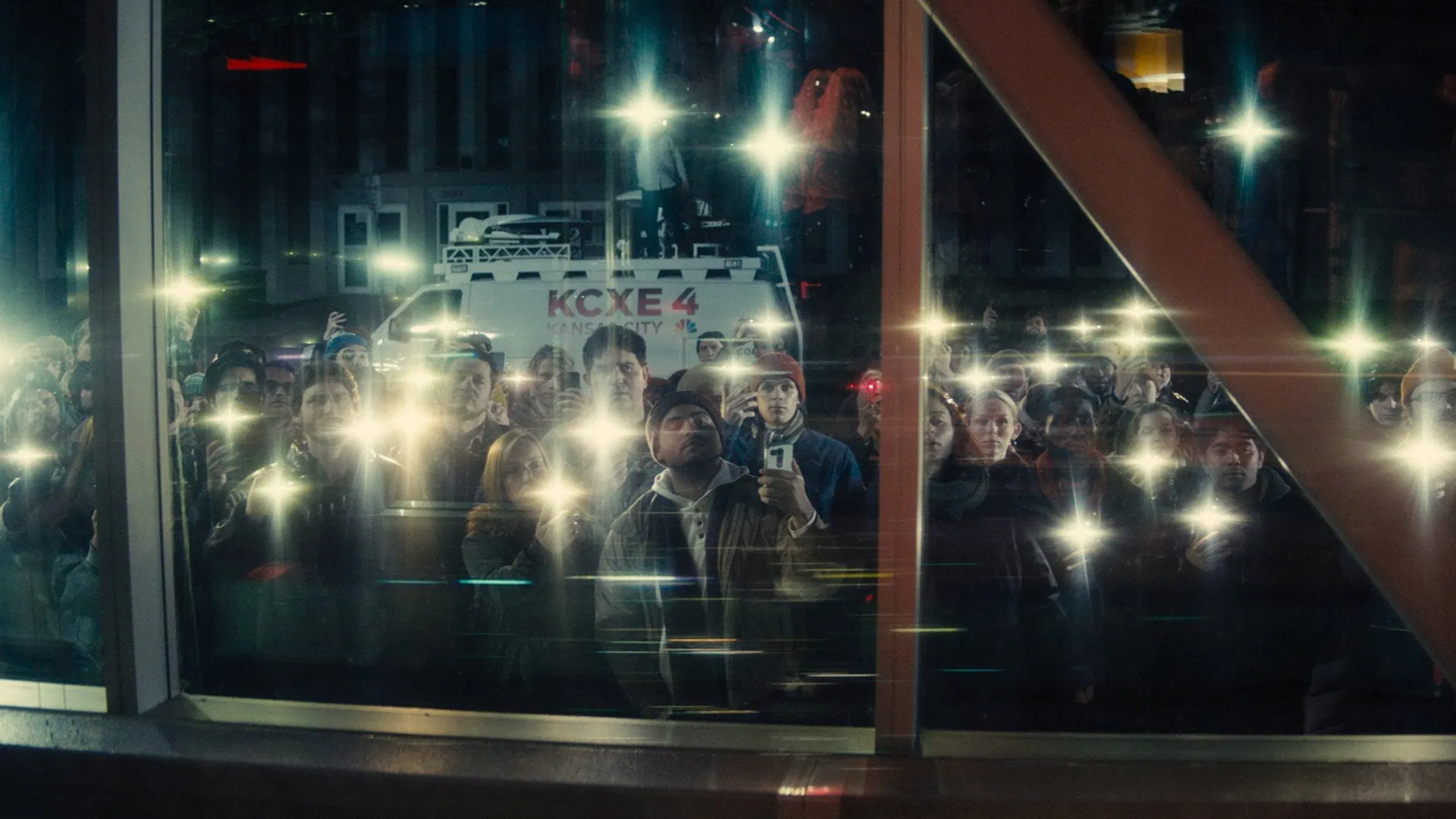 Nouvelle bande annonce de Disclosure Day : le retour de Steven Spielberg à la science-fiction 4 Nouvelle bande annonce de Disclosure Day : le retour de Steven Spielberg à la science-fiction
