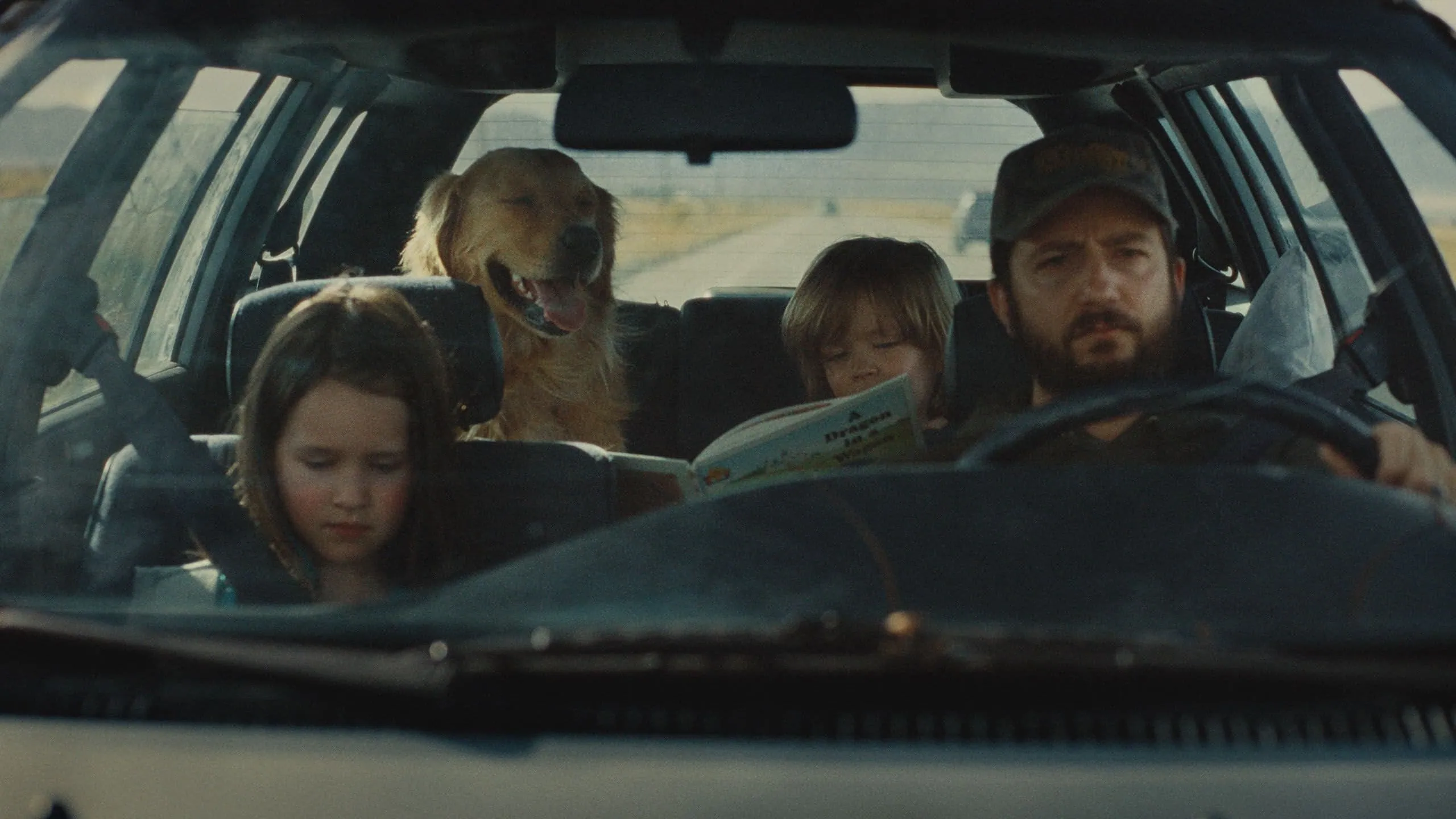 Bande-annonce de Sur la route d'Omaha : un road movie familial sous tension 3 Bande-annonce de Sur la route d'Omaha : un road movie familial sous tension