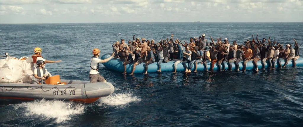 Bande-annonce de 23 000 Lives : un drame humanitaire inspiré de faits réels 4 Bande-annonce de 23 000 Lives : un drame humanitaire inspiré de faits réels