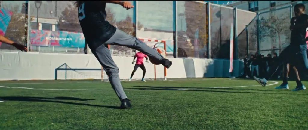 Bande annonce de Bombonera : le film de streetfoot de Syrine Boulanouar