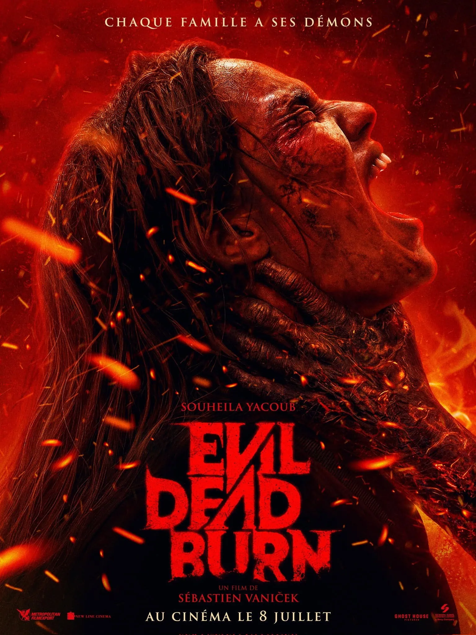 Bande annonce de Evil Dead Burn : la saga horrifique revient avec un huis clos familial 3 Bande annonce de Evil Dead Burn : la saga horrifique revient avec un huis clos familial