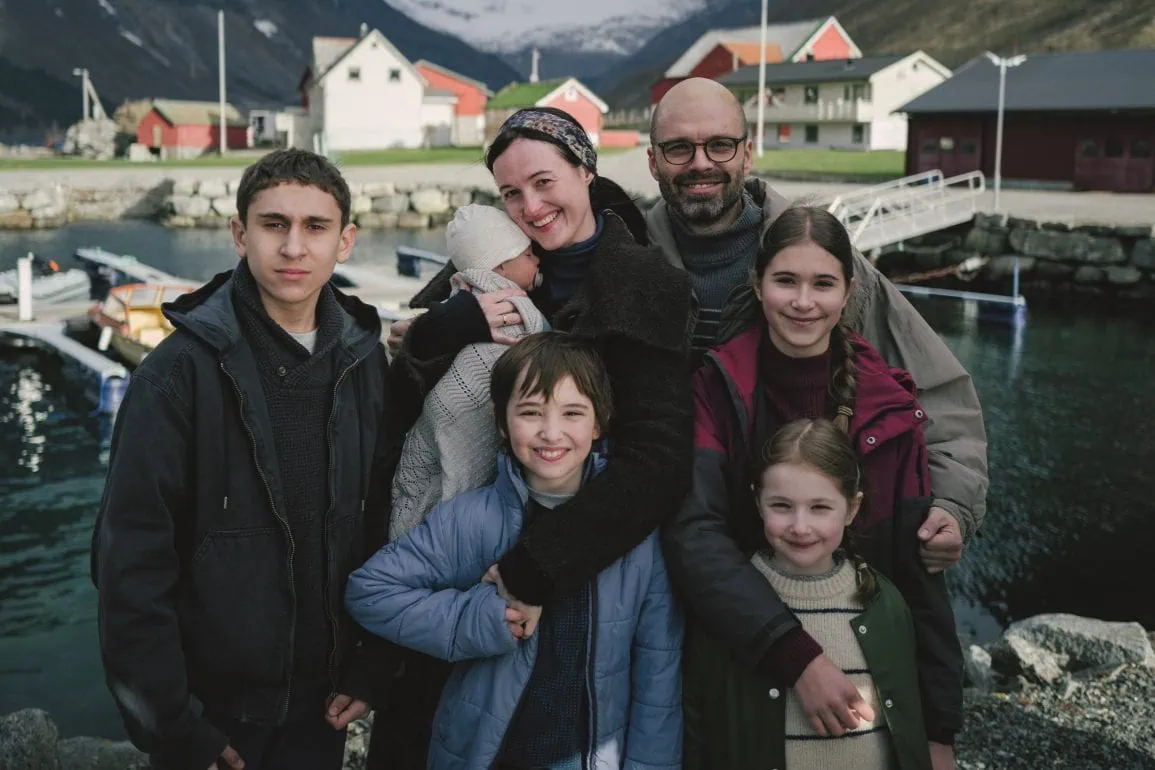Bande annonce de Fjord : le drame familial norvégien de Cristian Mungiu 1 Miniature de la bande-annonce du film Fjord