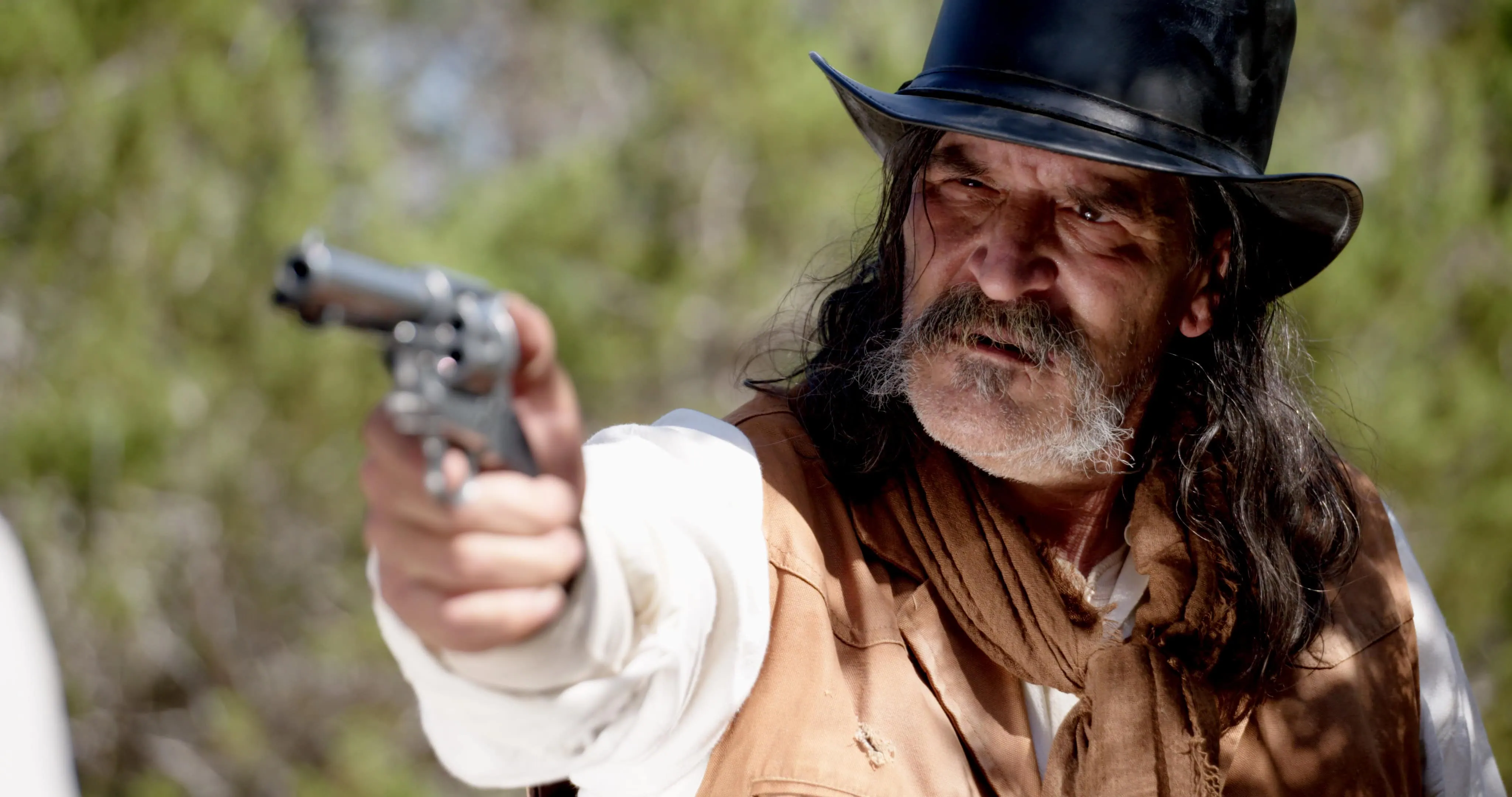 Wyatt Earp : Brett Bentman signe un western de hors-la-loi 4 Miniature de la bande-annonce du film Wyatt Earp