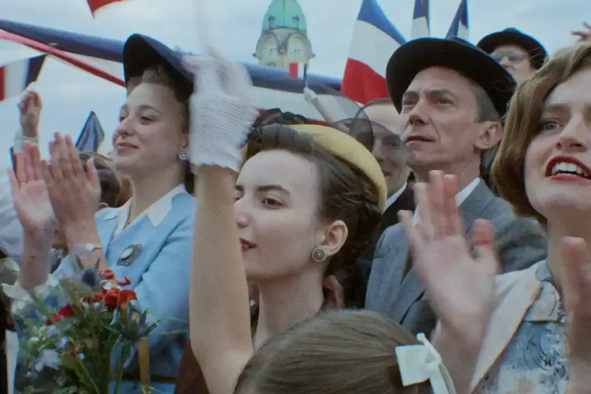 Bande annonce de Notre salut : Emmanuel Marre face à Vichy 1 Miniature de la bande-annonce du film Notre salut