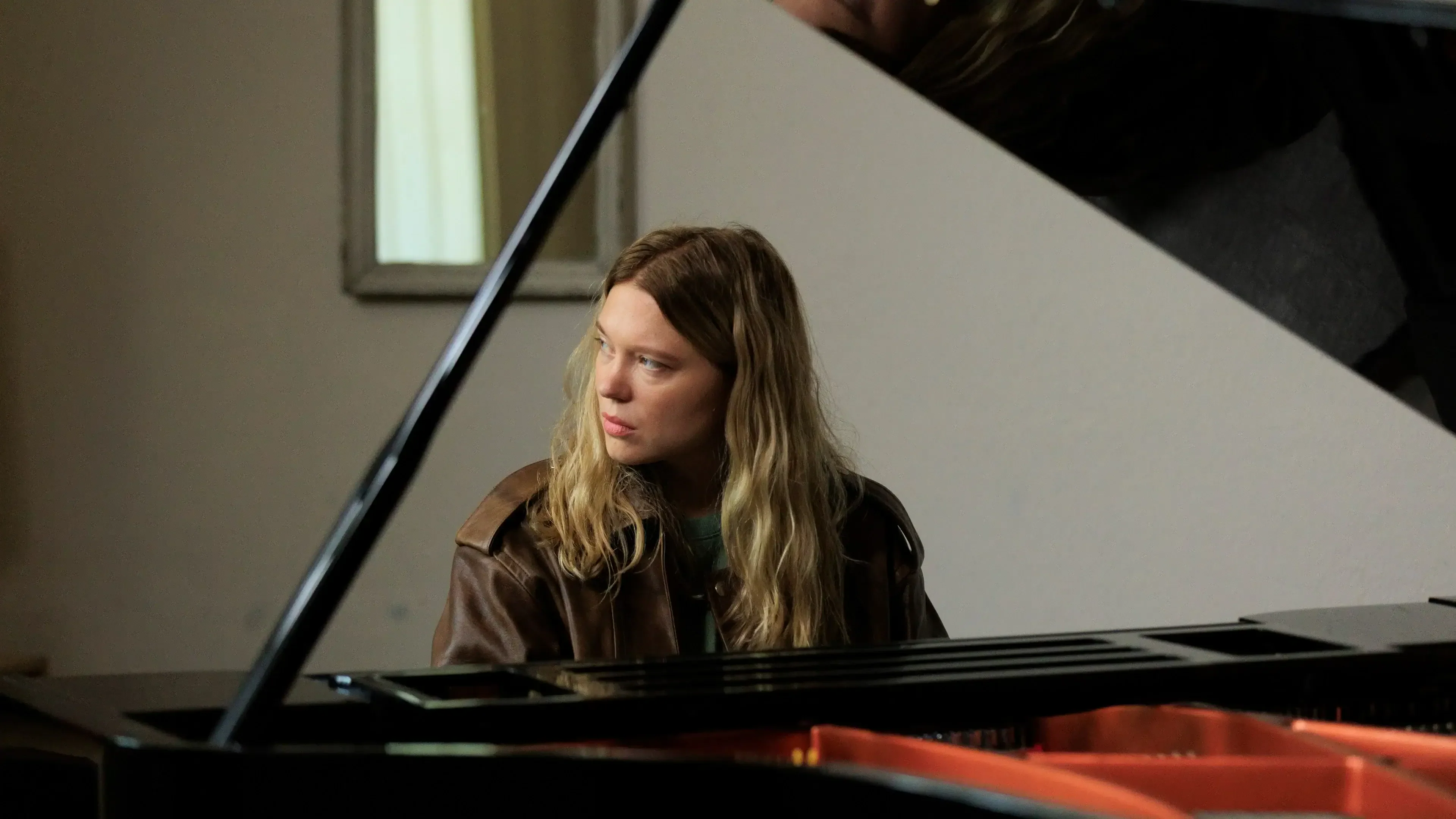 Gentle Monster avec Léa Seydoux et Catherine Deneuve 3 Miniature de la bande-annonce du film Gentle Monster
