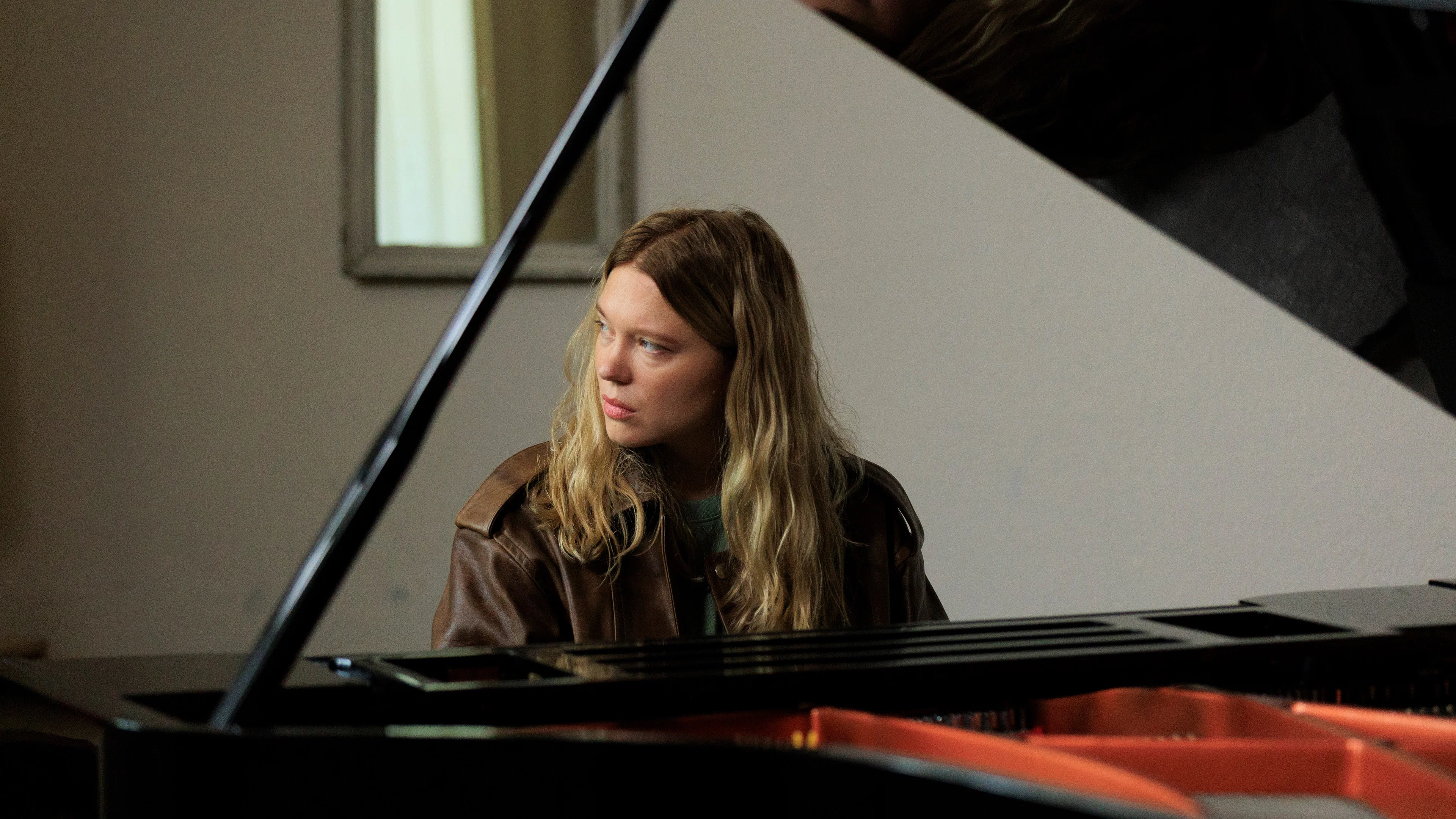 Gentle Monster avec Léa Seydoux et Catherine Deneuve 5 Scu00e8ne du film Gentle Monster