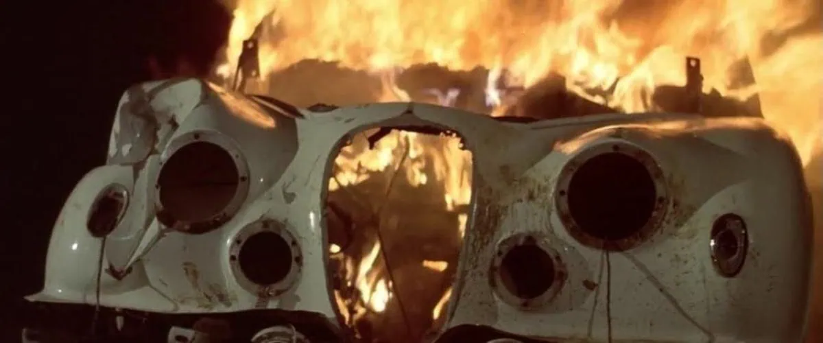 Critique de Les Voitures qui ont mangé Paris 3 Scu00e8ne du film Les Voitures qui ont mangu00e9 Paris