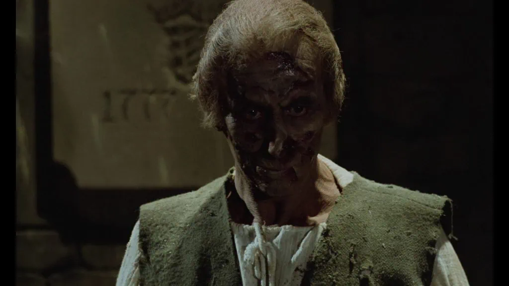 Critique de Zoltan, le chien sanglant de Dracula 2 Critique de Zoltan, le chien sanglant de Dracula
