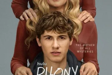 Bande annonce de Phony (2026) : Sam Nivola face au mystère d'une mère imposteur 7 Bande annonce de Phony (2026) : Sam Nivola face au mystère d’une mère imposteur