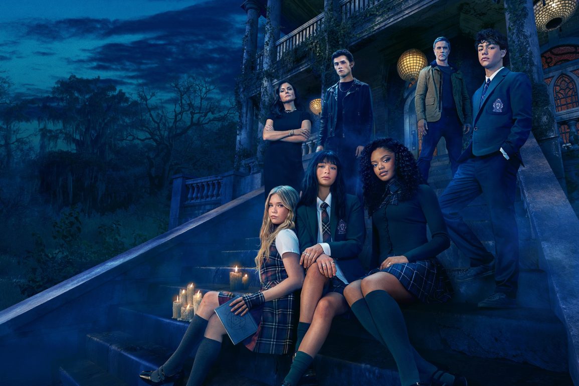 Nouvelle Bande annonce de Sorcières Academy (Coven Academy) : la nouvelle série fantastique sur Disney+ 1 Nouvelle Bande annonce de Sorcières Academy (Coven Academy) : la nouvelle série fantastique sur Disney+