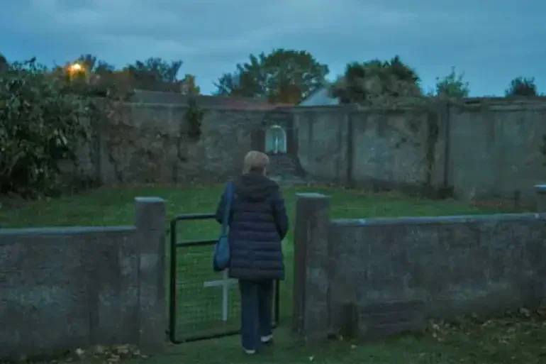 Bande-annonce de The Lost Children of Tuam : le scandale irlandais 9 Miniature de la bande-annonce du film The Lost Children of Tuam