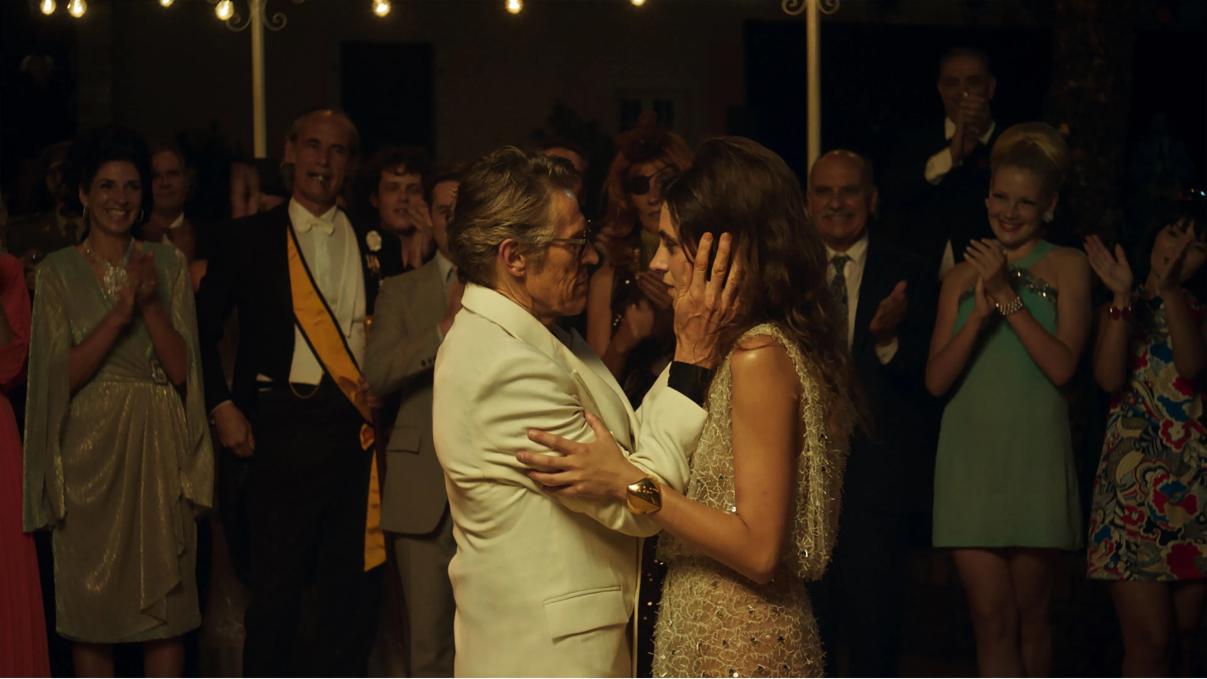 Bande annonce de The Birthday Party : Willem Dafoe en magnat grec impitoyable 5 Scu00e8ne du film The birthday party
