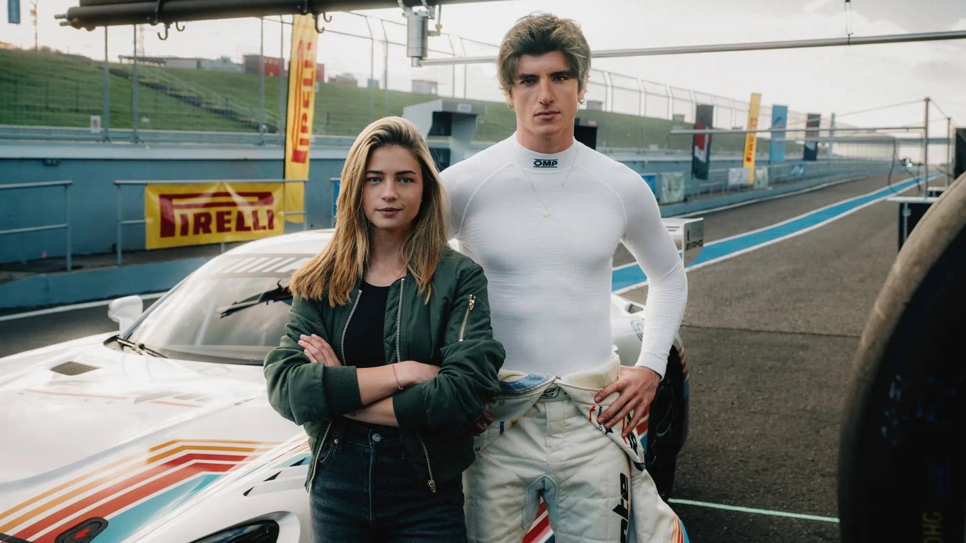 Drive (Drive - The Pretenders) (2026) 3 Miniature de la bande-annonce du film Drive (Drive - The Pretenders)