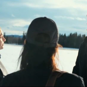 Bande-annonce de Guarding Stars : une romance de Noël sur Netflix