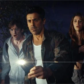 Bande annonce de Jeffrey Dollmer : une poupée possédée par un tueur en série