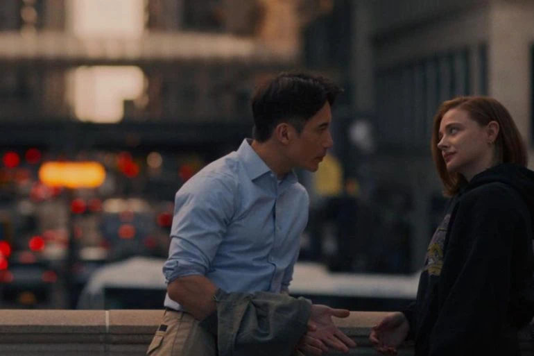 Bande annonce de Love Language : Chloë Grace Moretz rédige les vœux des mariés 6 Bande annonce de Love Language : Chloë Grace Moretz rédige les vœux des mariés