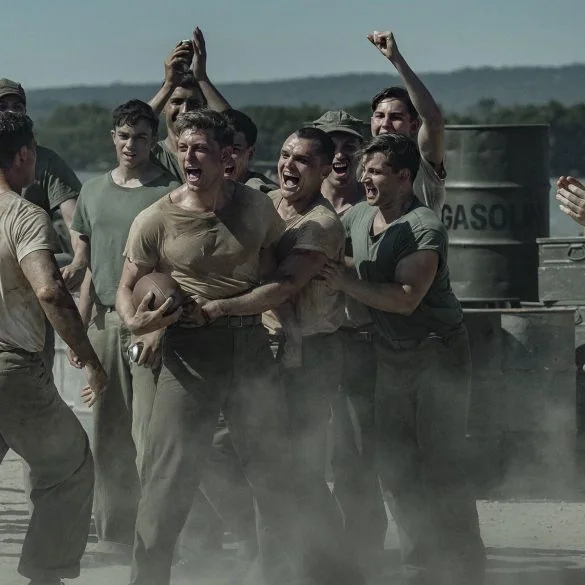 Bande annonce de The Mosquito Bowl (2026) : Peter Berg réunit sport et Seconde Guerre mondiale