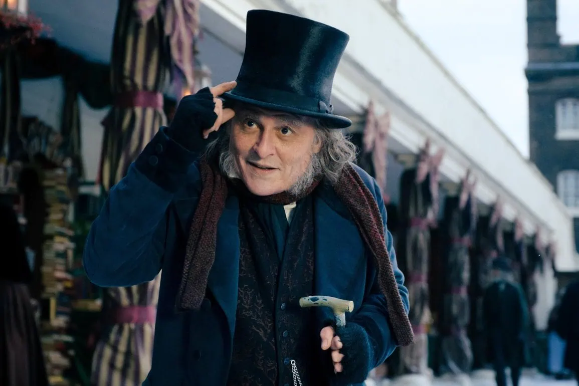 Nouvelle Bande annonce de Scrooge (Ebenezer) (2026) : Johnny Depp revisite le classique de Charles Dickens 1 Nouvelle Bande annonce de Scrooge (Ebenezer) (2026) : Johnny Depp revisite le classique de Charles Dickens