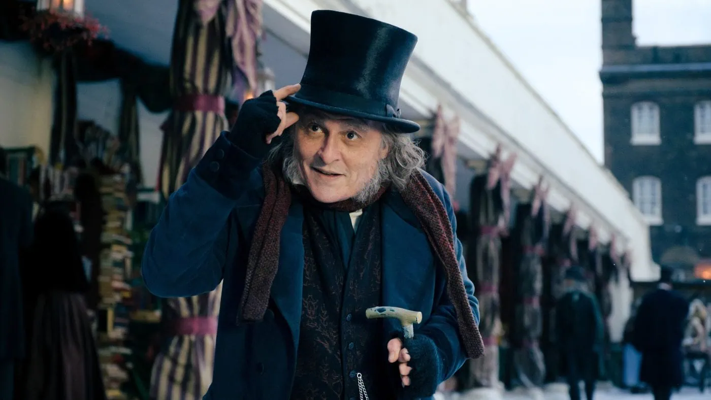 Nouvelle Bande annonce de Scrooge (Ebenezer) (2026) : Johnny Depp revisite le classique de Charles Dickens 2 Nouvelle Bande annonce de Scrooge (Ebenezer) (2026) : Johnny Depp revisite le classique de Charles Dickens