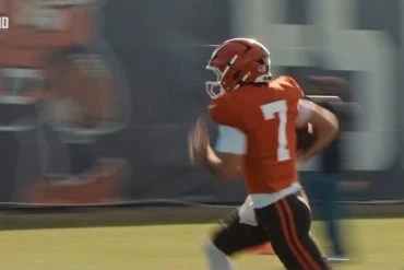 Bande-annonce de The Land : Dan Fogelman face à la NFL 55 Bande-annonce de The Land : Dan Fogelman face à la NFL